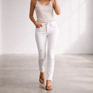 Classic Summer Capsule Distressed High Rise White Skinny Jeans Raw Hem L